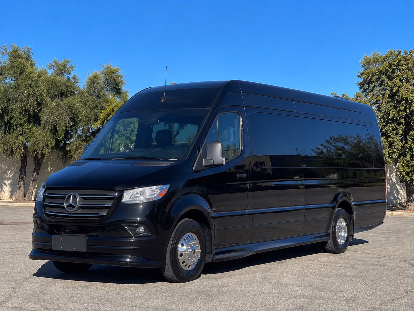 bachelor bus rentals for san angelo golf outings and day trips