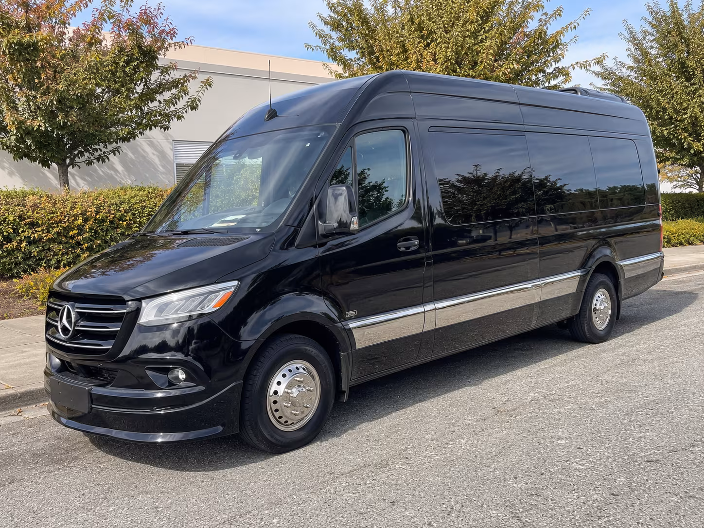 book the perfect ride for your next airport transfer 2
