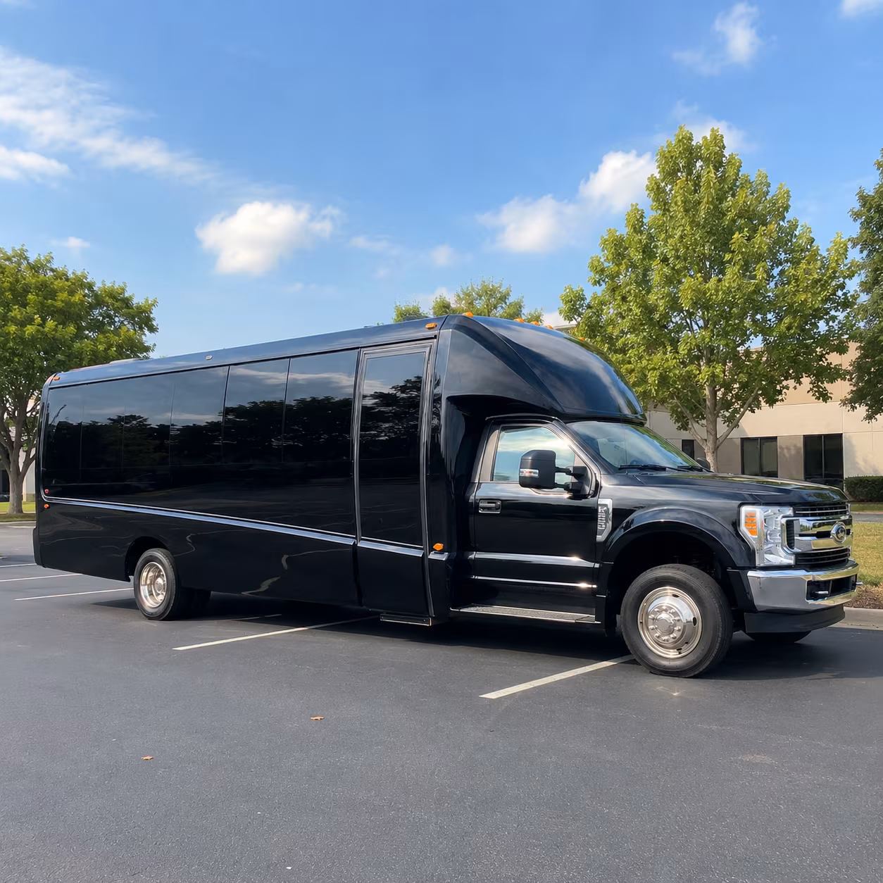 minibus rentals for san angelo wedding party arrivals and bridal party runs